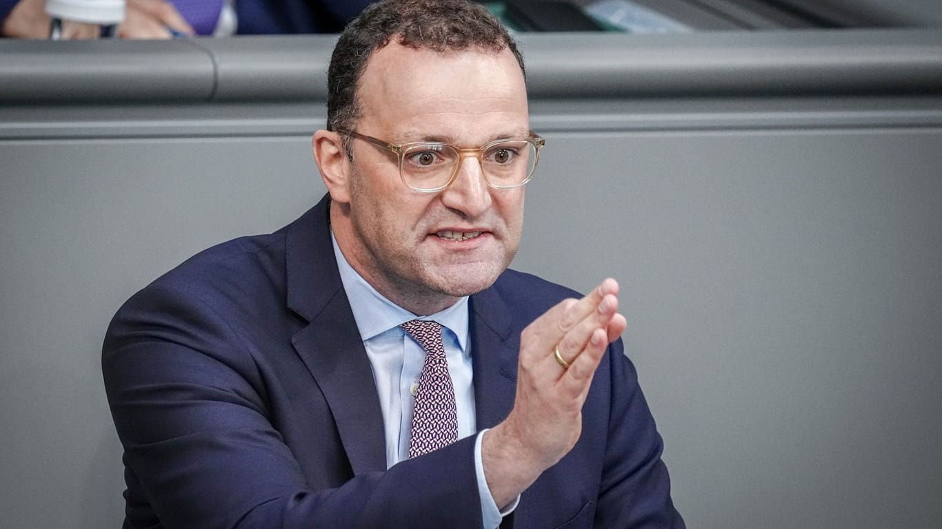 Jens Spahn: Der CDU-Politiker hat angekündigt, das Heizungsgesetz in einer Unions-geführten Koalition wieder zu kippen. Jens Spahn: Der CDU-Politiker hat angekündigt, das Heizungsgesetz in einer Unions-geführten Koalition wieder zu kippen.