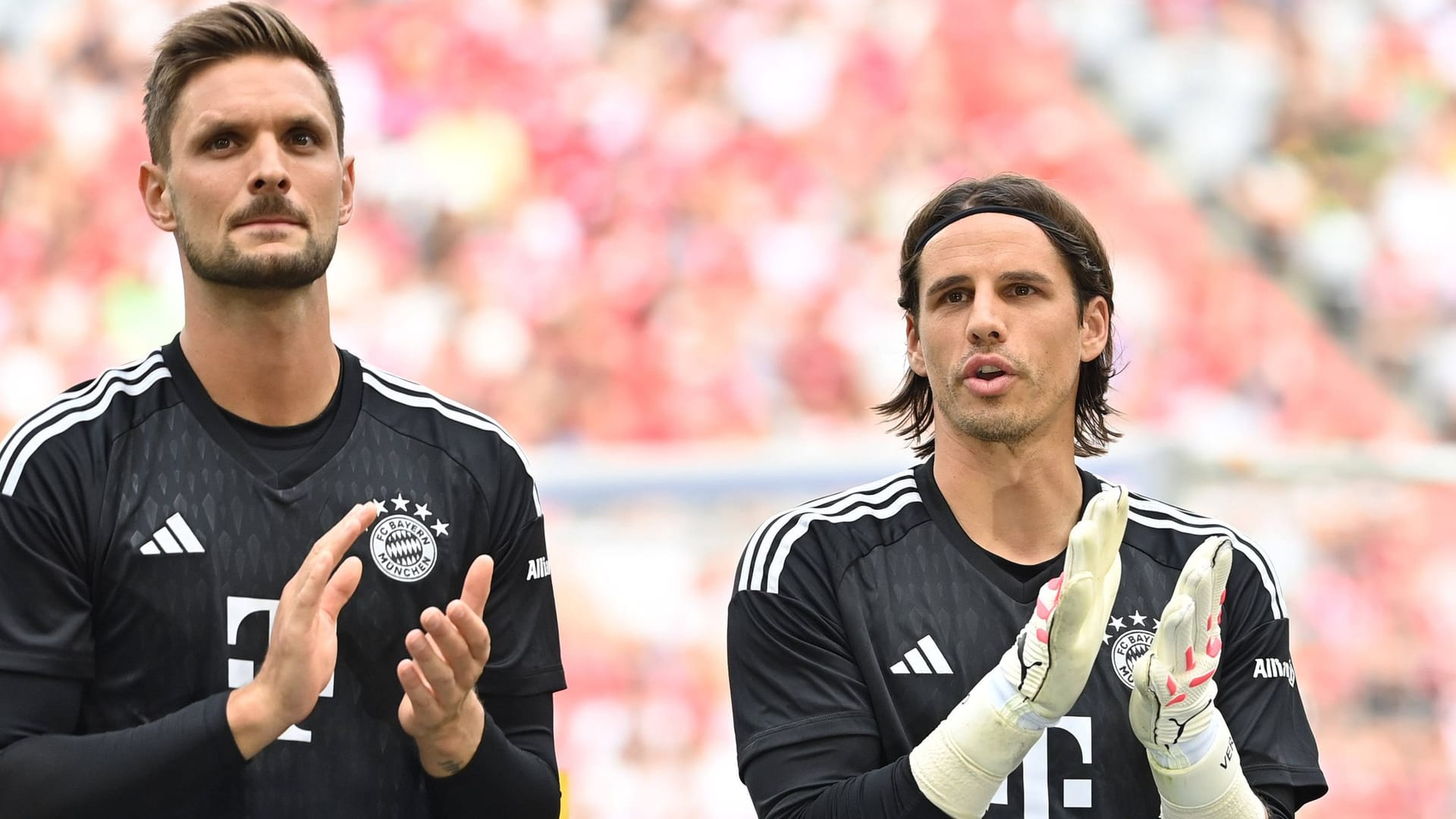 Yann Sommer (r.) neben Sven Ulreich: Der Schweizer kam im Winter zum FC Bayern.