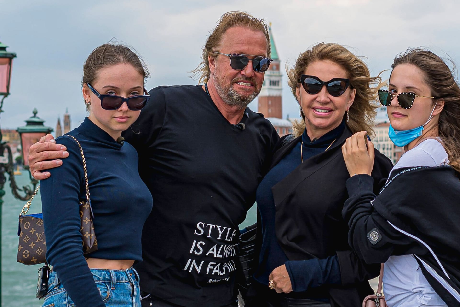 Shania, Robert, Carmen und Davina Geiss. Wohnen sie bald wieder unter einem Dach?