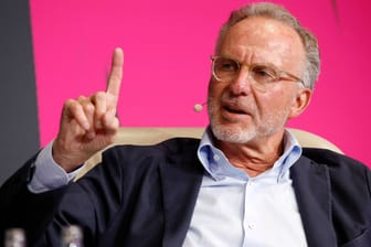 Karl-Heinz Rummenigge: Er rechtfertigte das Verhalten von Luis Rubiales.
