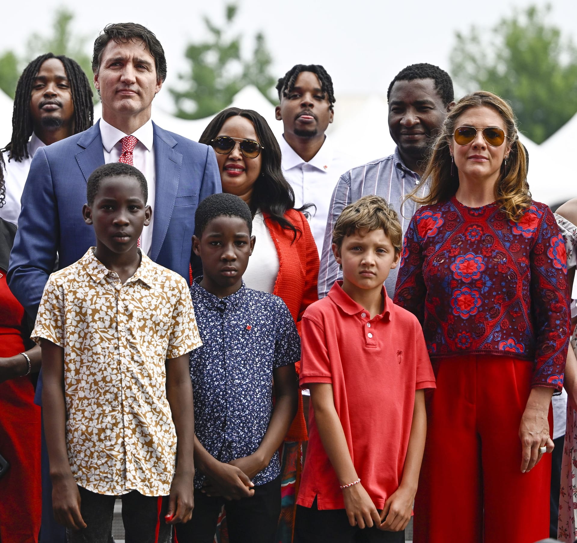 Sophie Grégoire und Justin Trudeau posieren gemeinsam bei einer Feier zum Canada Day.