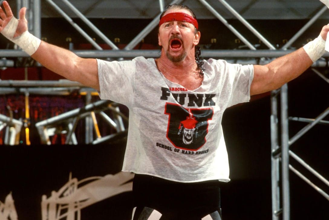 Auf dem Weg zum Ring: Terry Funk in den 90er Jahren in der WWE. (Foto: WWE)