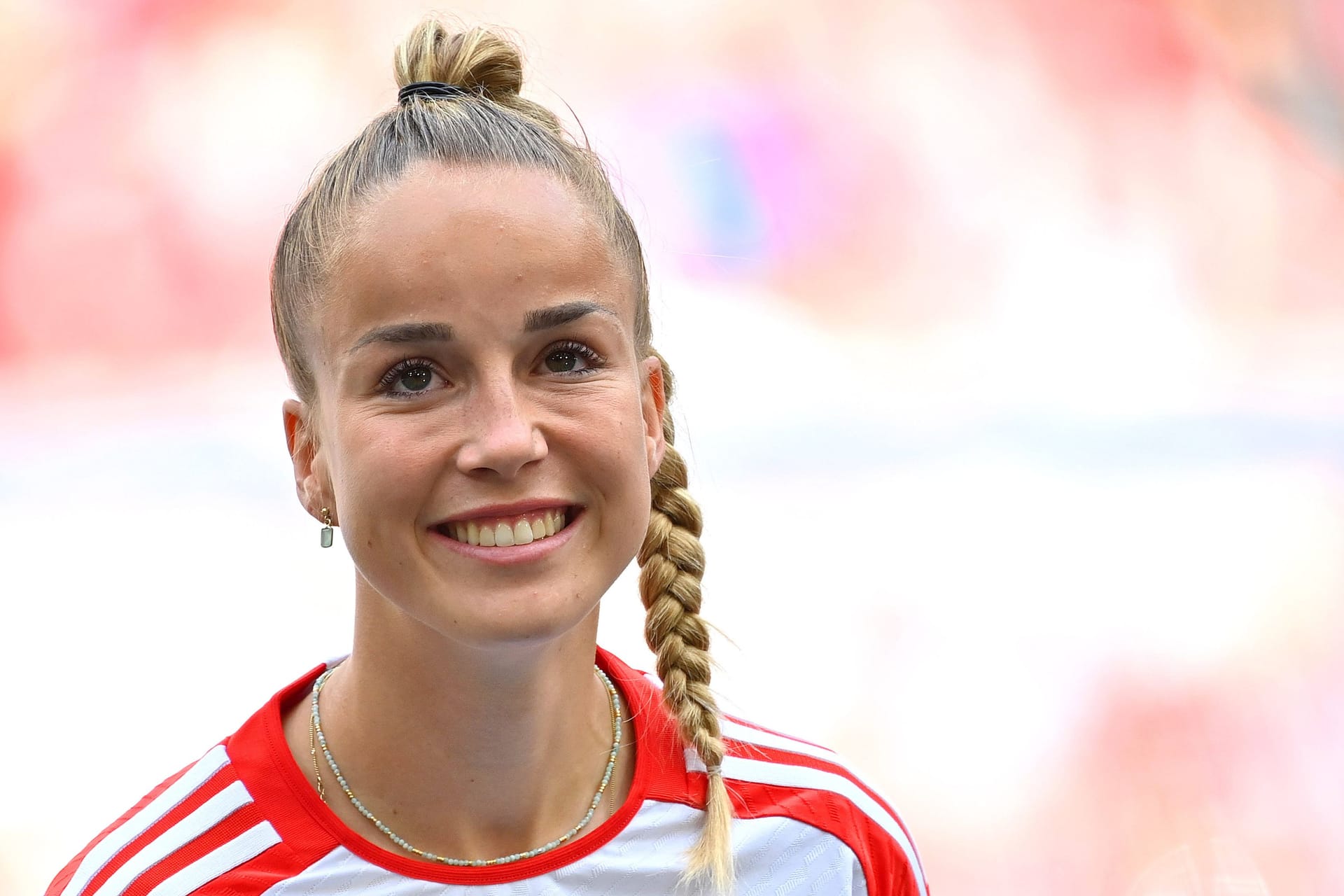 Giulia Gwinn: Die Nationalspielerin steht wieder auf dem Platz.