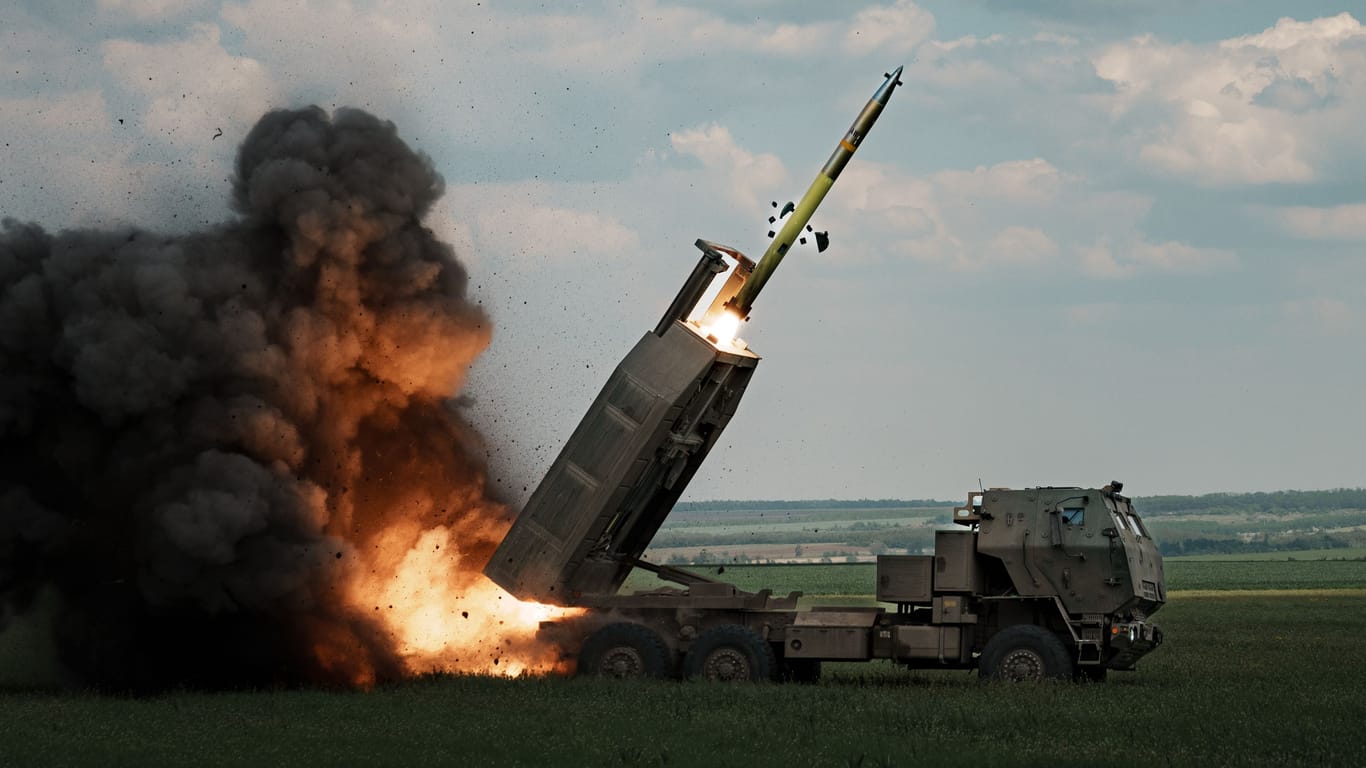 Ukrainischer Himars-Raketenwerfer bei Donezk: Der Westen erwartete von der Ukraine Erfolge.