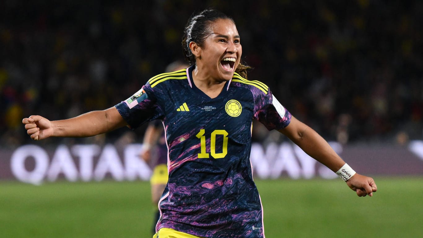 Leicy Santos: Kolumbiens Nummer 10 erzielte ein Traumtor für ihr Team.
