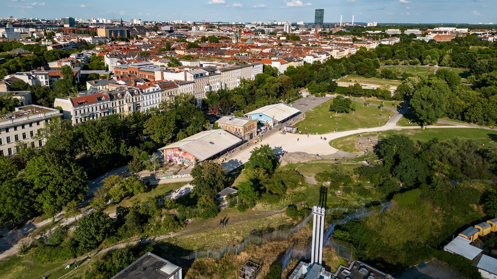 Eine Luftaufnhame des Görlitzer Parks in Berlin