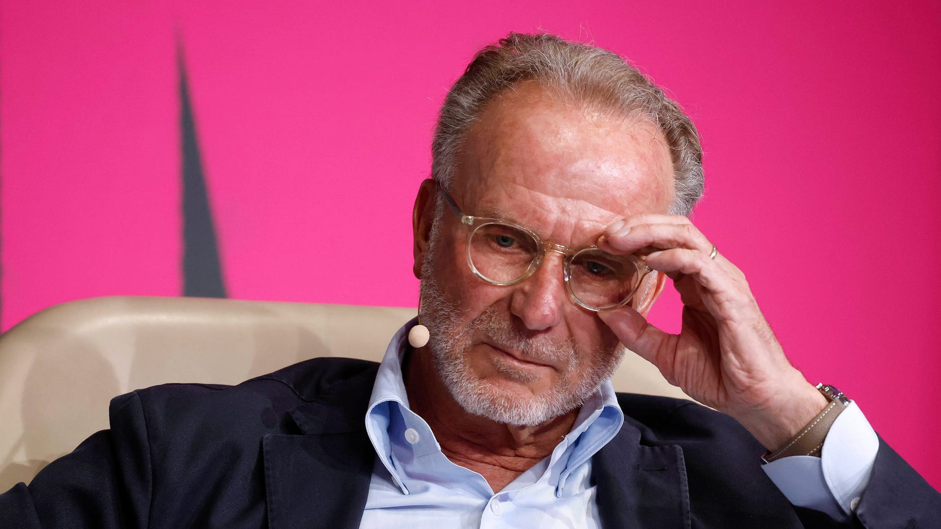 Karl-Heinz Rummenigge: Der Funktionär steht hinter dem Kuss-Eklat.