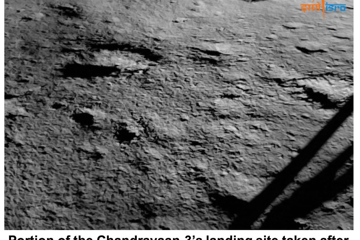 Die Mondoberfläche: Das Bild zeigt den Landeplatz von "Chandrayaan-3".