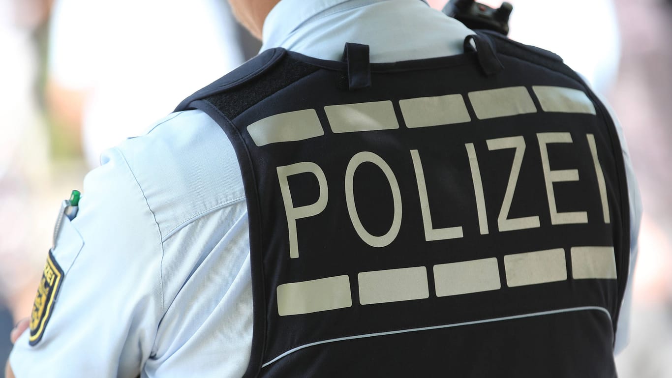 Polizist in Baden-Württemberg (Symbolfoto): Ein jahrelanger Vermisstenfall ist geklärt.
