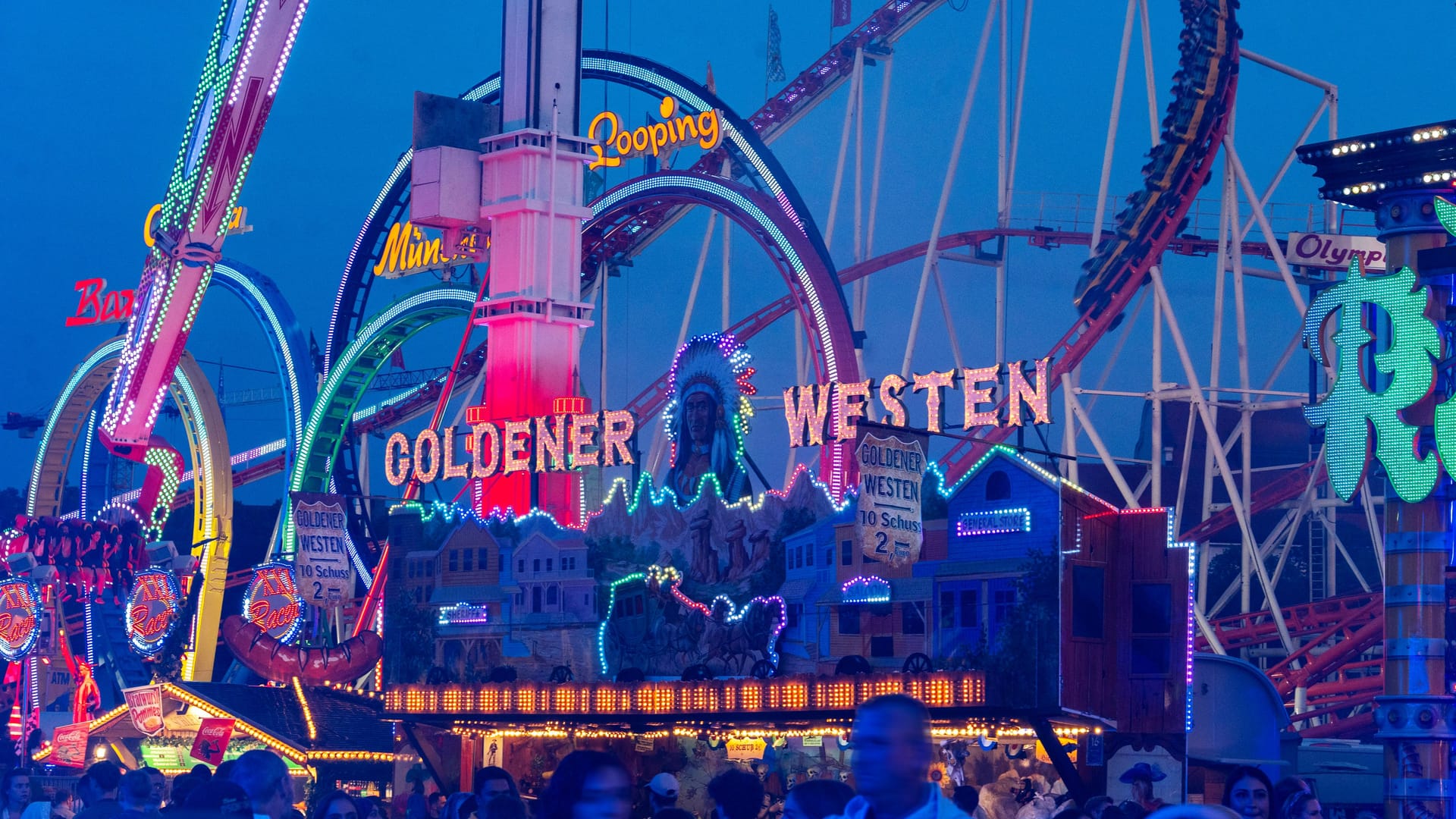 Der "Olympia Looping" auf dem Oktoberfest: Auch auf der Achterbahn kam es am Samstag zu einem Vorfall.