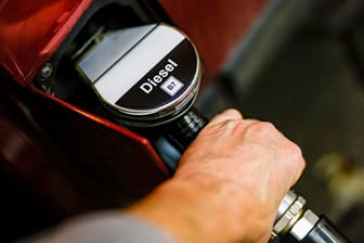 Teure Angelegenheit: Diesel kostete pro Liter im bundesweiten Durchschnitt des Dienstags 1,838 Euro.