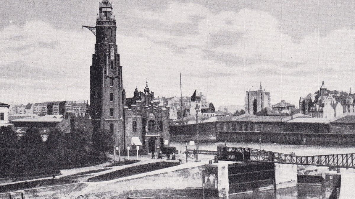 Der Leuchtturm, aufgenommen um etwa 1900. Das Bauwerk ist bis heute in Betrieb.