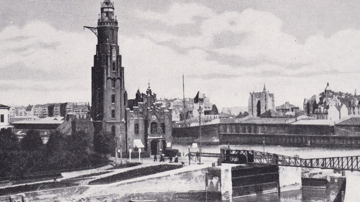 Der Leuchtturm, aufgenommen um etwa 1900. Das Bauwerk ist bis heute in Betrieb.