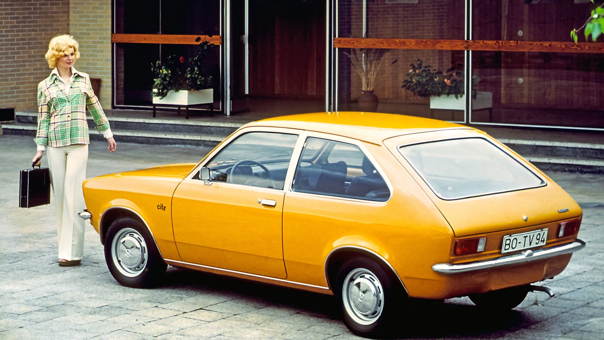 Kadett City: 1975 kam eine Fließheck-Variante mit Heckklappe.