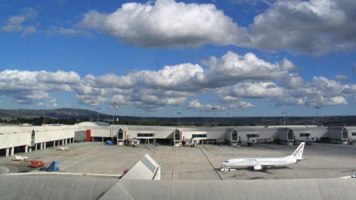 Blick auf den Flughafen von Palma de Mallorca (Symbolfoto): Hier stießen am heutigen Dienstag zwei Flugzeuge zusammen.
