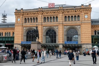 Hannover Hauptbahnhof (Archivbild): Die Bahn hat groΓe PlΓ€ne fΓΌr den Bahnhof. Hannover Hauptbahnhof (Archivbild): Die Bahn hat groΓe PlΓ€ne fΓΌr den Bahnhof.