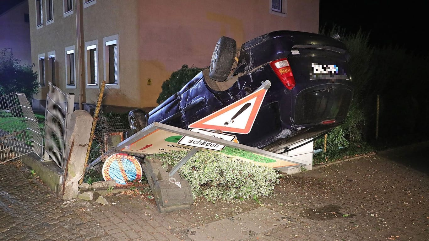 Unfall in der Quohrener Straße: Die Polizei ermittelt die Unfallursache.