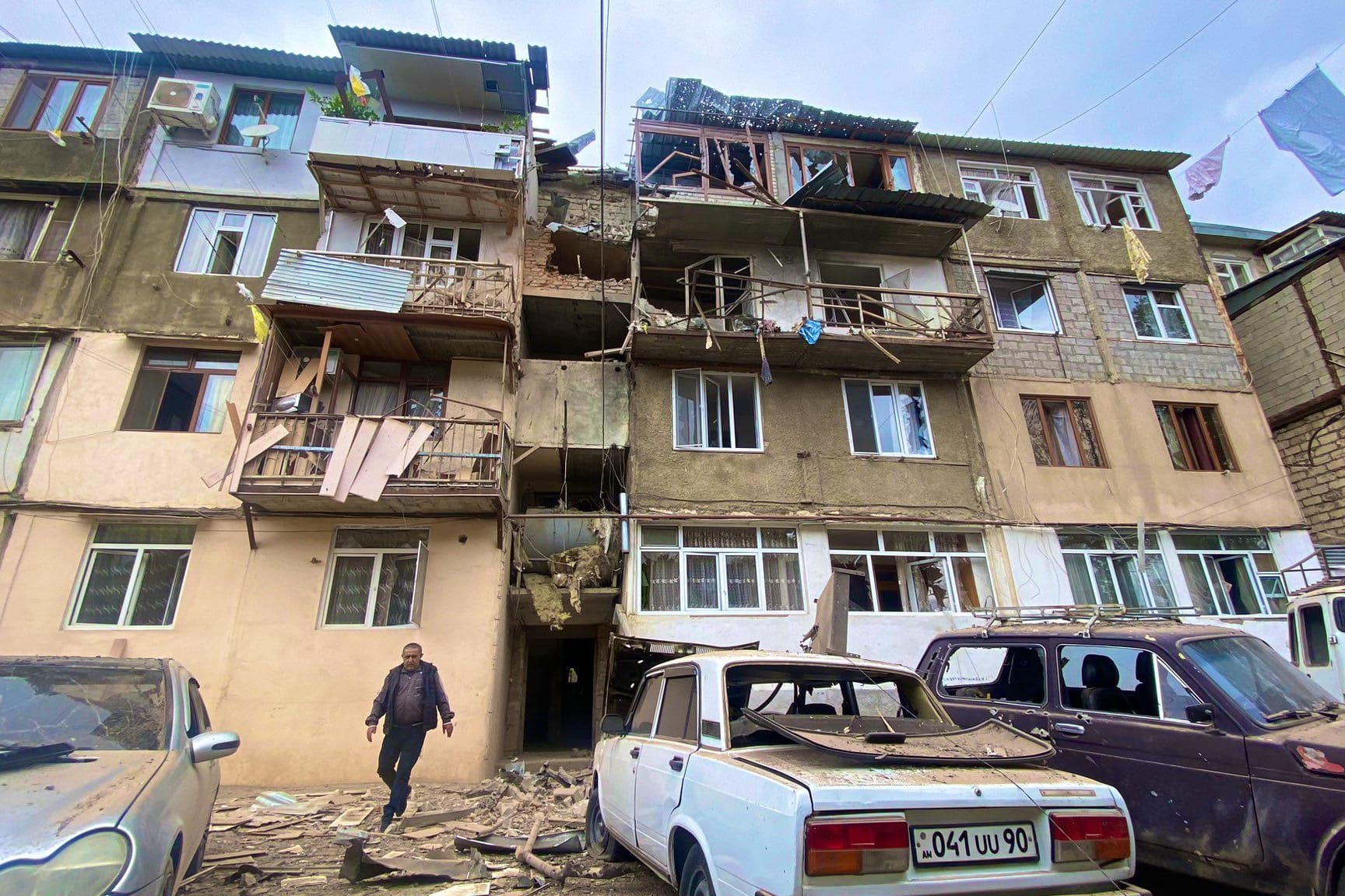 Zerstörte Gebäude in Stepanakert: Aserbaidschan hat die Region Bergkarabach angegriffen.