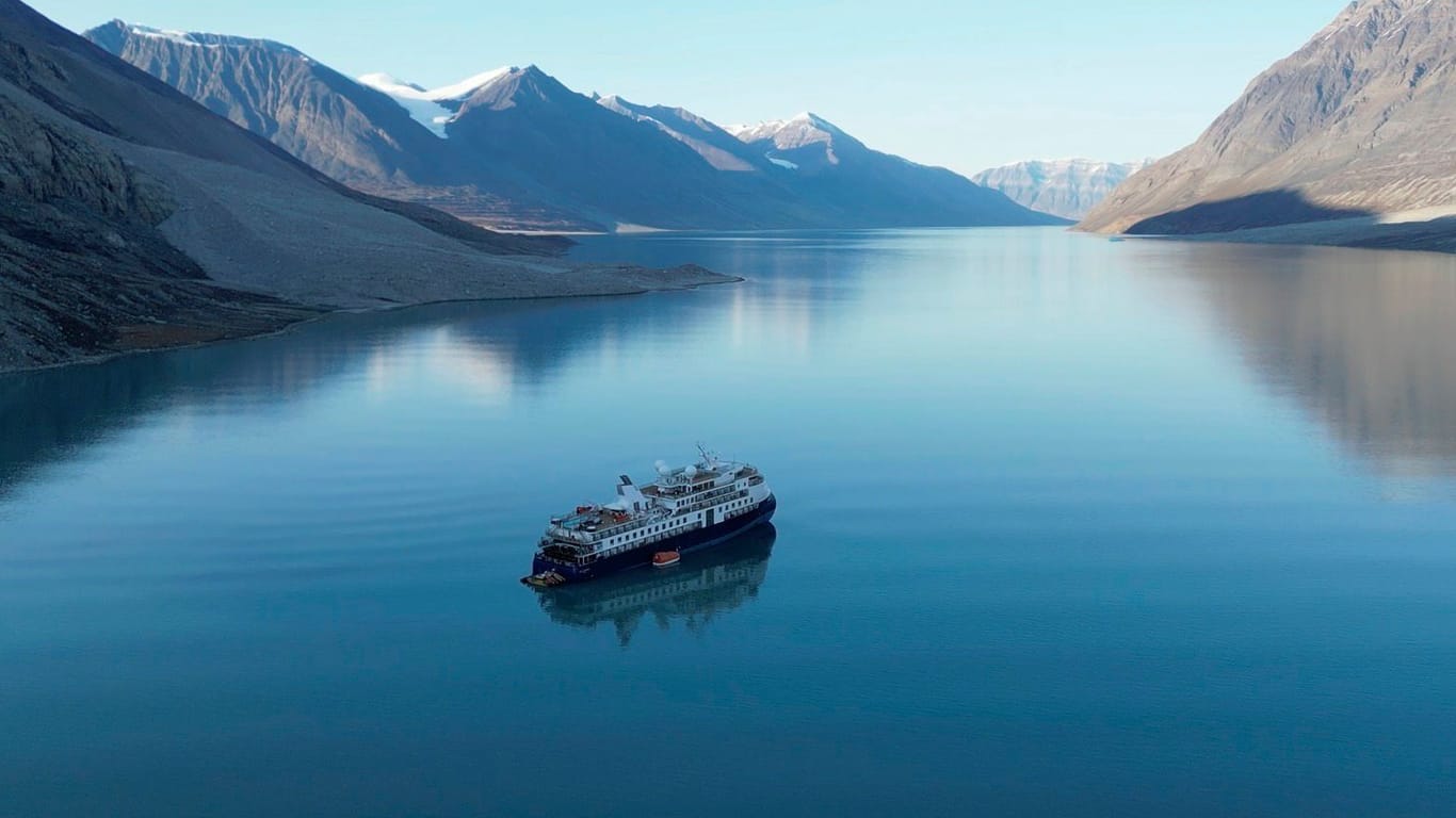 «Ocean Explorer» vor Grönland
