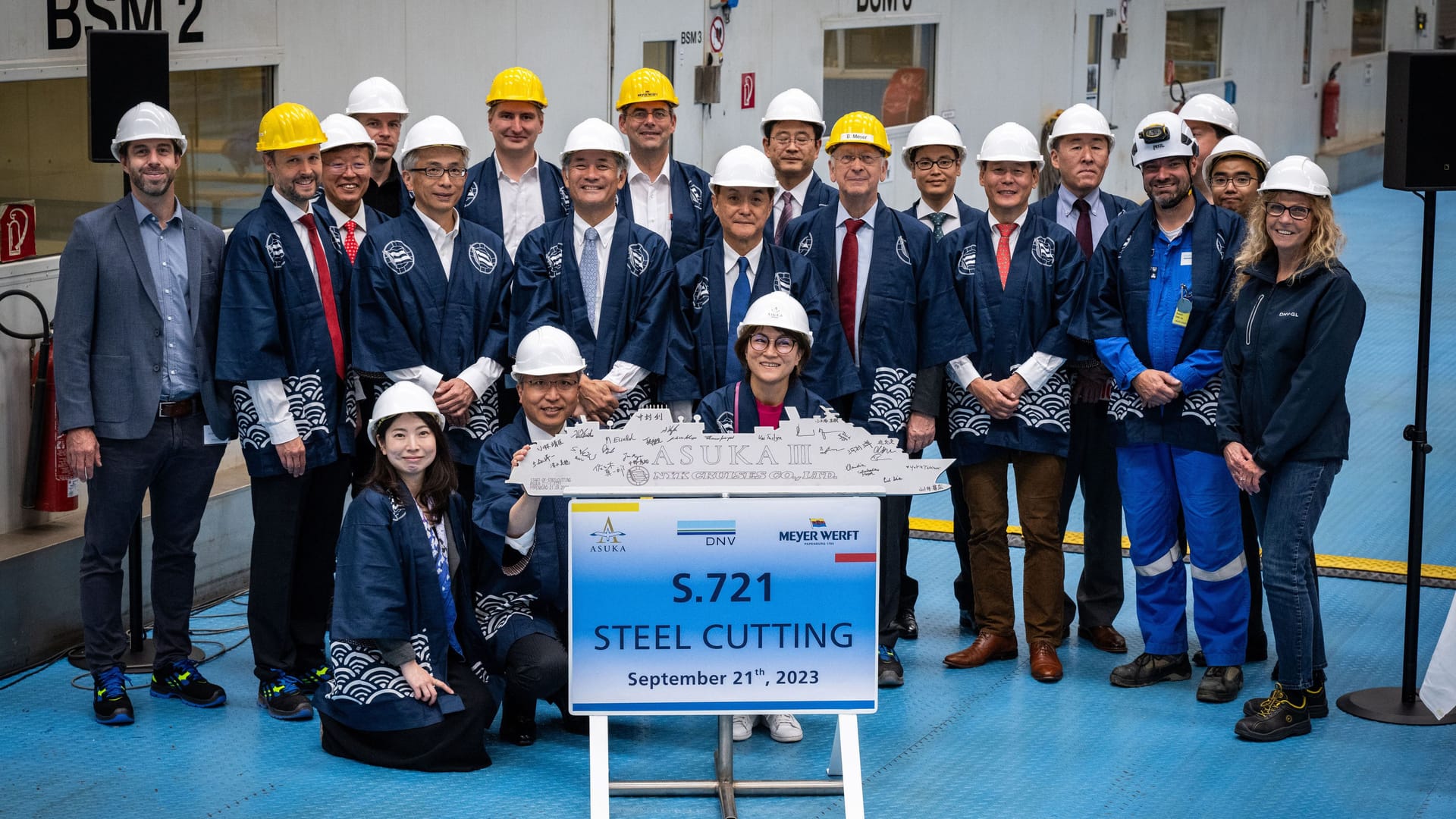 Vertreter des japanischen Unternehmens waren bei der traditionellen Zeremonie auf der Werft zu Gast.