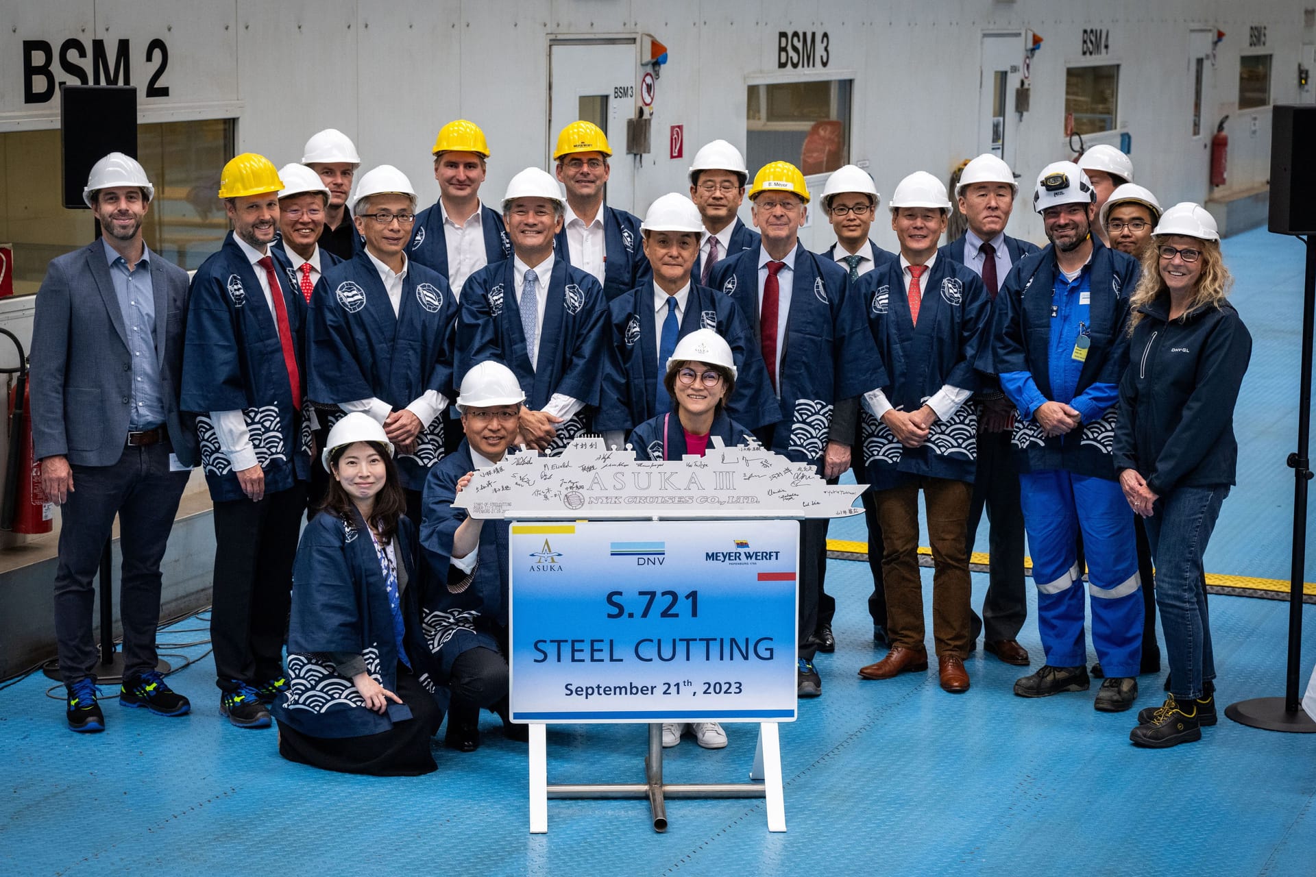 Vertreter des japanischen Unternehmens waren bei der traditionellen Zeremonie auf der Werft zu Gast.