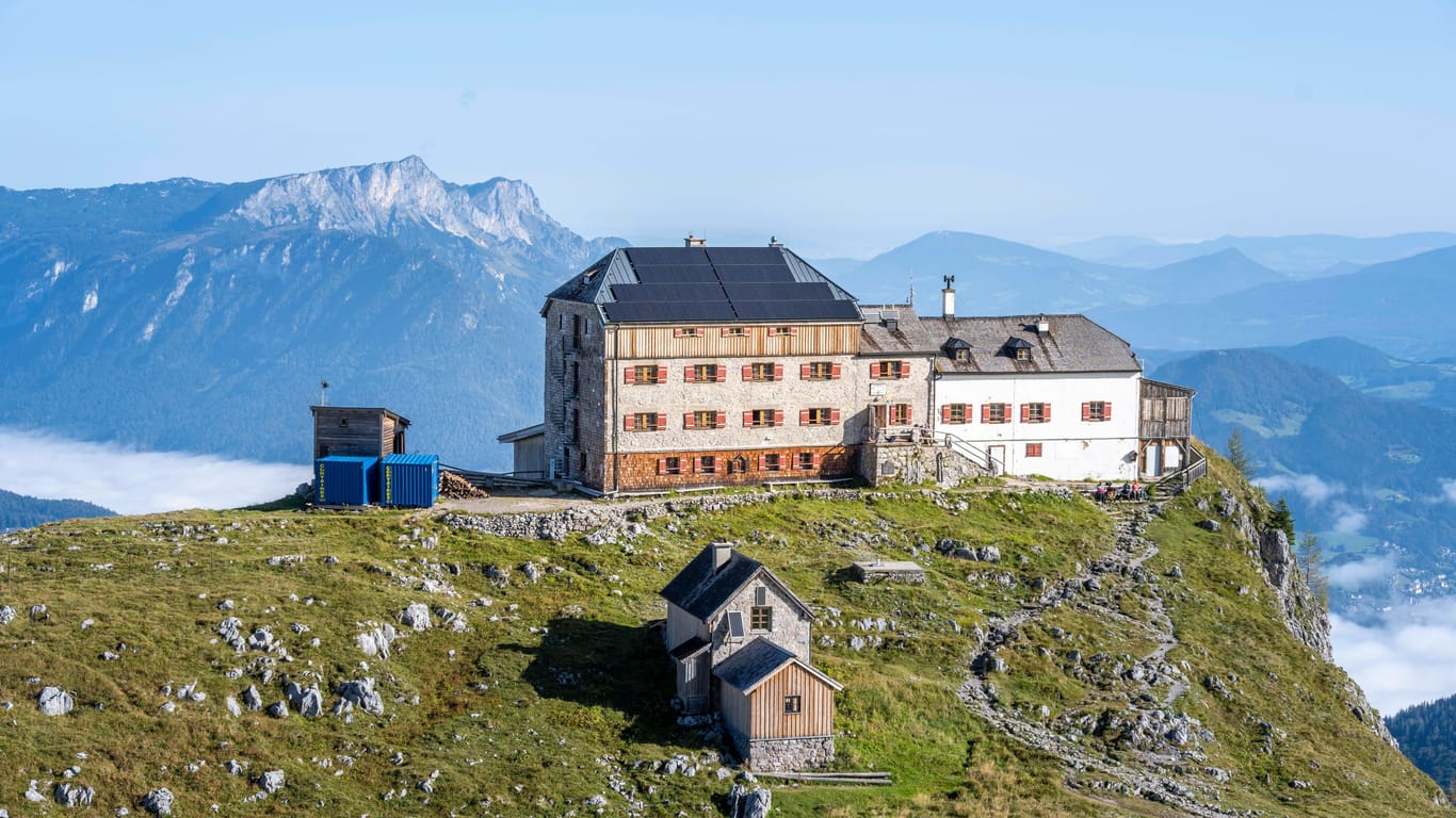Watzmannhaus: Die Alpenvereinshütte auf der Watzmann-Überschreitung in Berchtesgaden ist die beliebteste deutsche Hütte.
