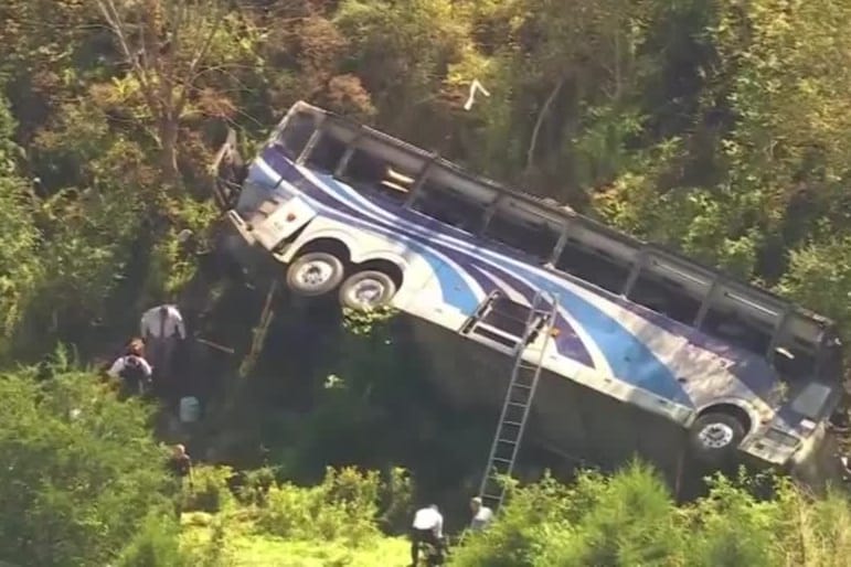 BUS-UNFALL/USA