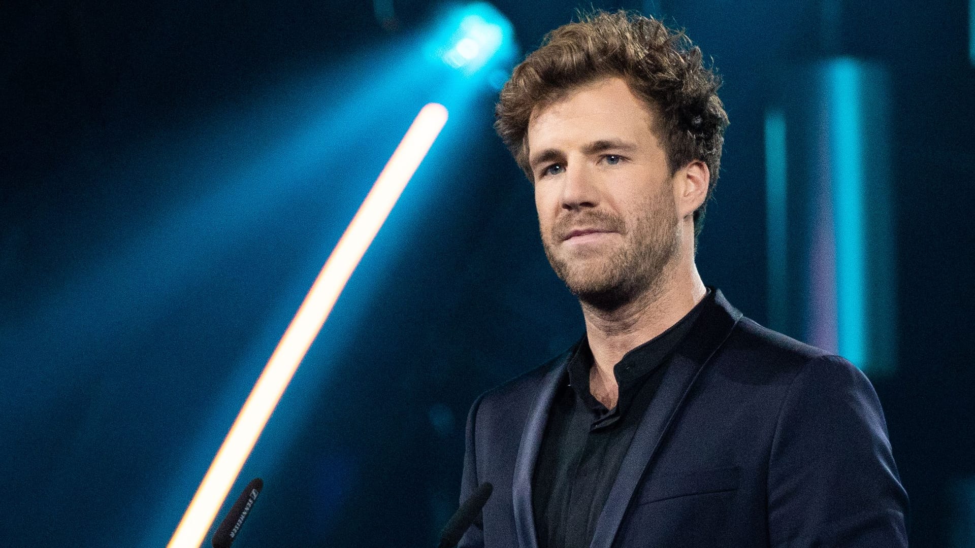 Luke Mockridge: Der Comedian hat weiterhin wegen der Berichterstattung um ihn zu kämpfen.