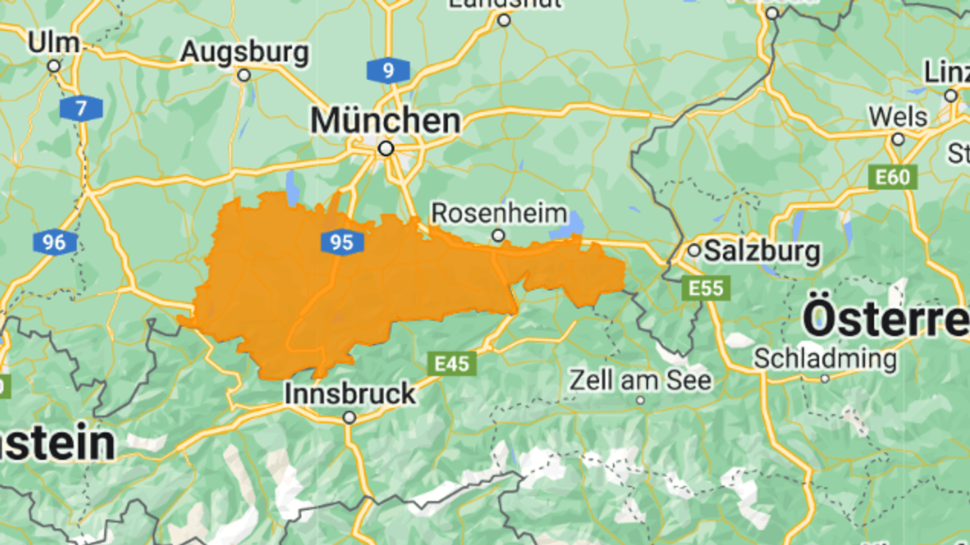 Orange-markiertes Gebiet: Hier erwartet der Deutsche Wetterdienst Stark- und Dauerregen.
