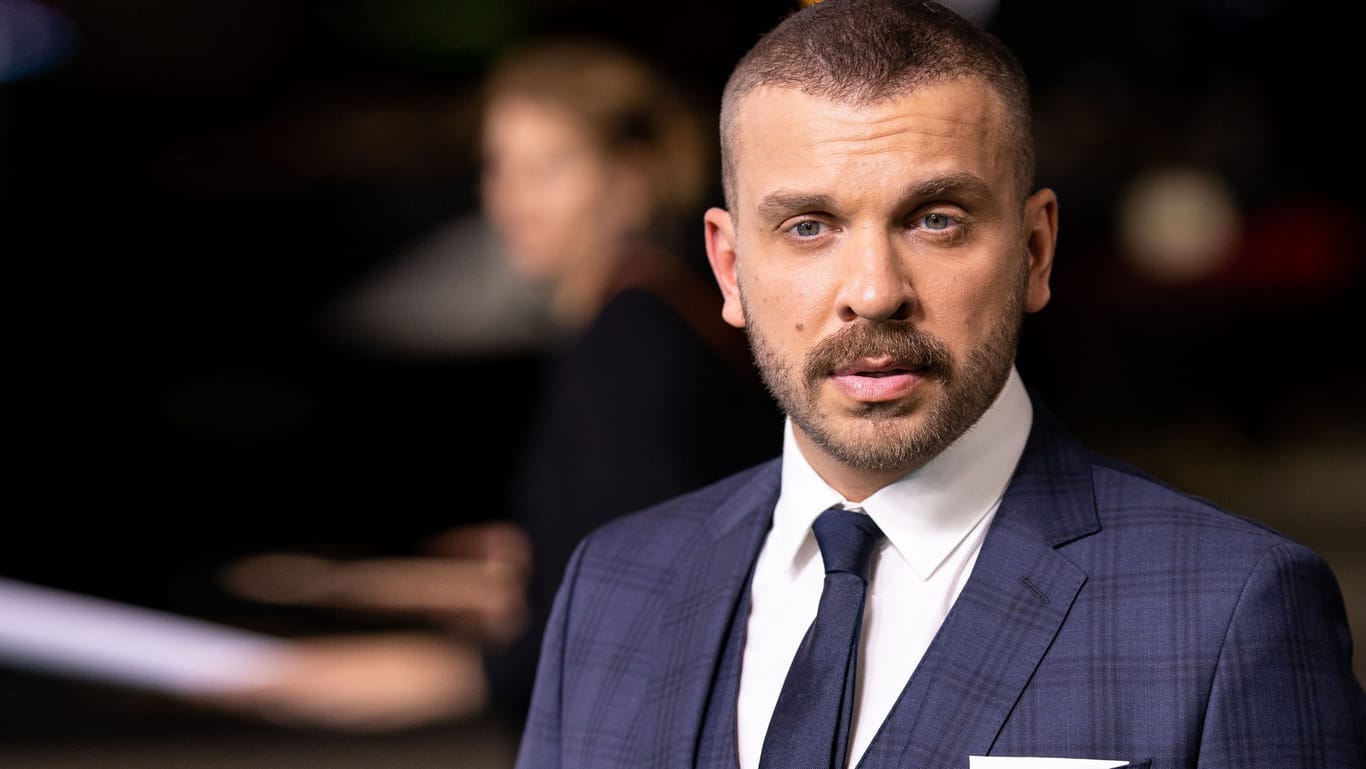 Edin Hasanović: Aktuell spielt er einen Scheidungsanwalt in der Komödie "Trauzeugen".