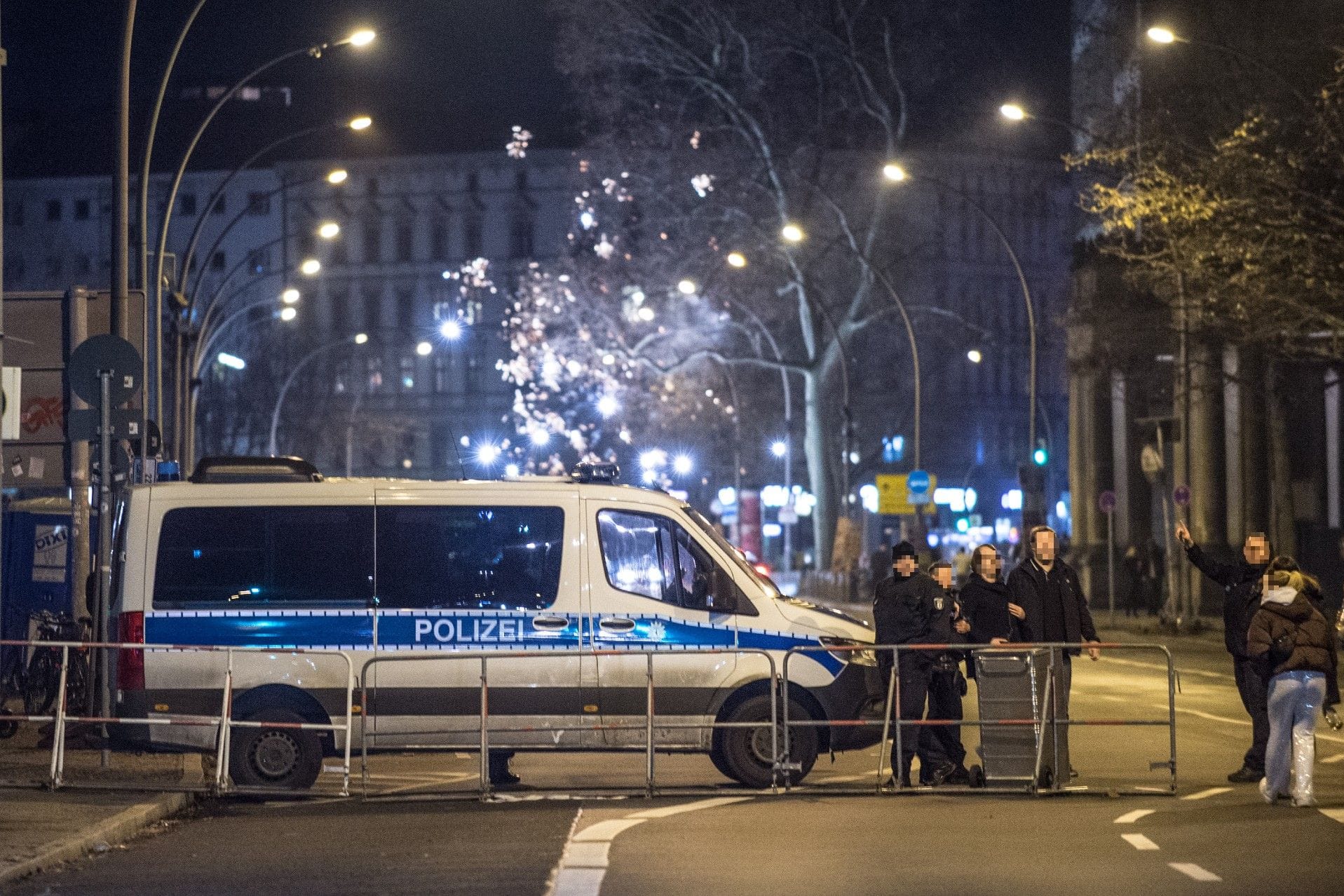 Polizisten an Silvester 2023 in Berlin