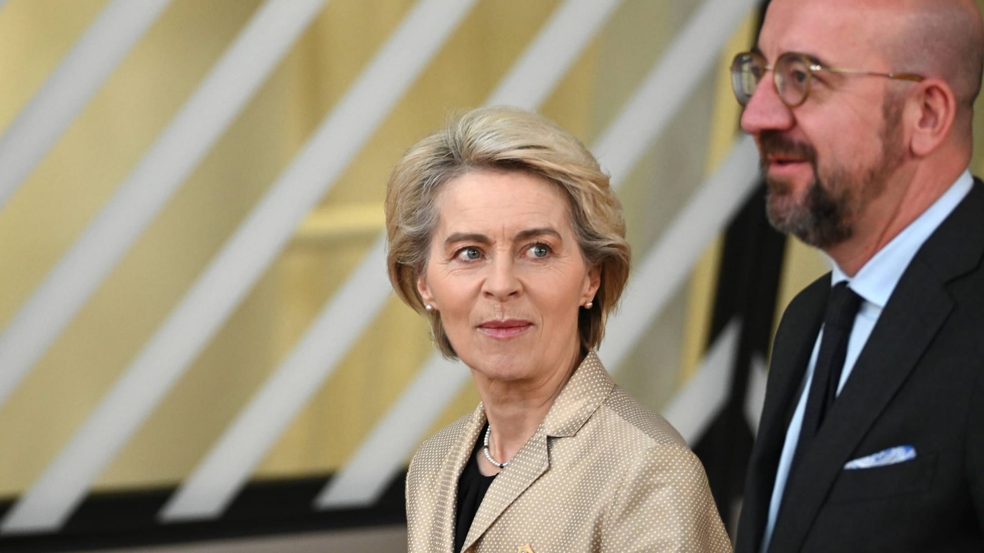 Machtkampf mit EU-Ratspräsident Charles Michel. Deutsche Interessen leiden darunter. Ursula von der Leyen und Charles Michel sind erbitterte Rivalen.