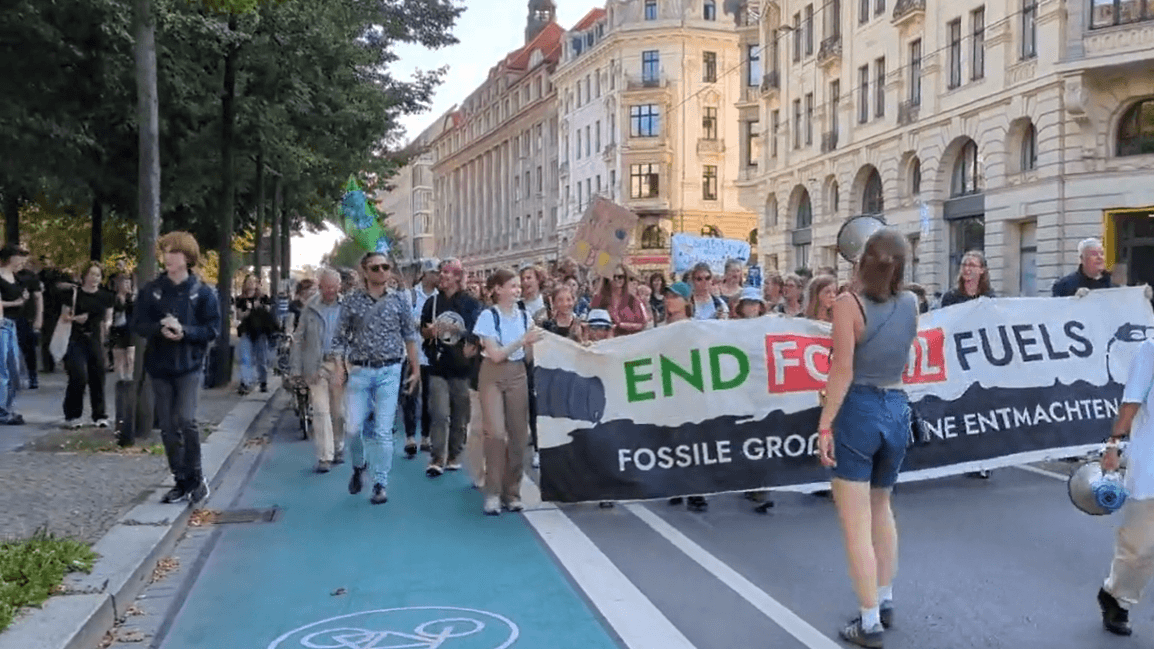 Klimastreik: Fridays for Future bejubelten bei der Demo in Leipzig mehr als 5.000 Teilnehmer. Nicht alle nahmen aber aus Überzeugung teil.