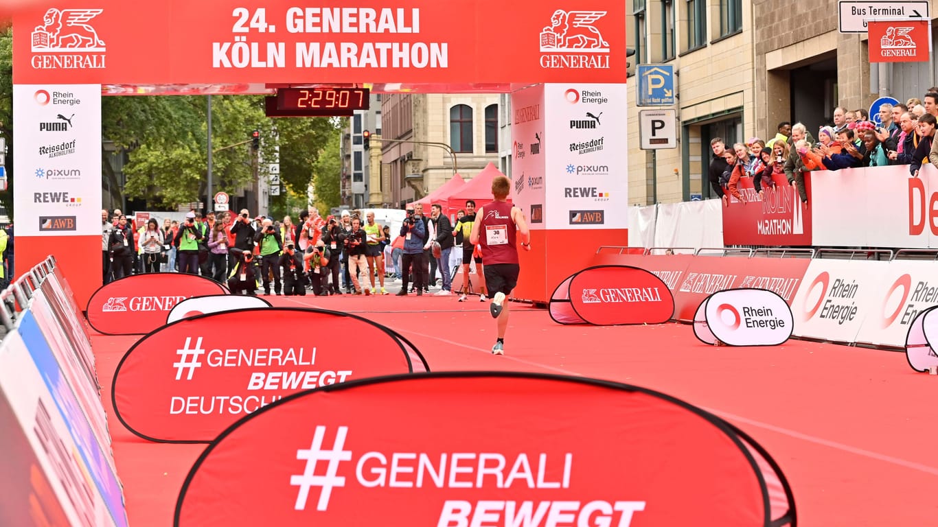 Teilnehmer beim Generali Köln Marathon 2022 (Archiv): In diesem Jahr feiert die Veranstaltung sein 25. Jubiläum.