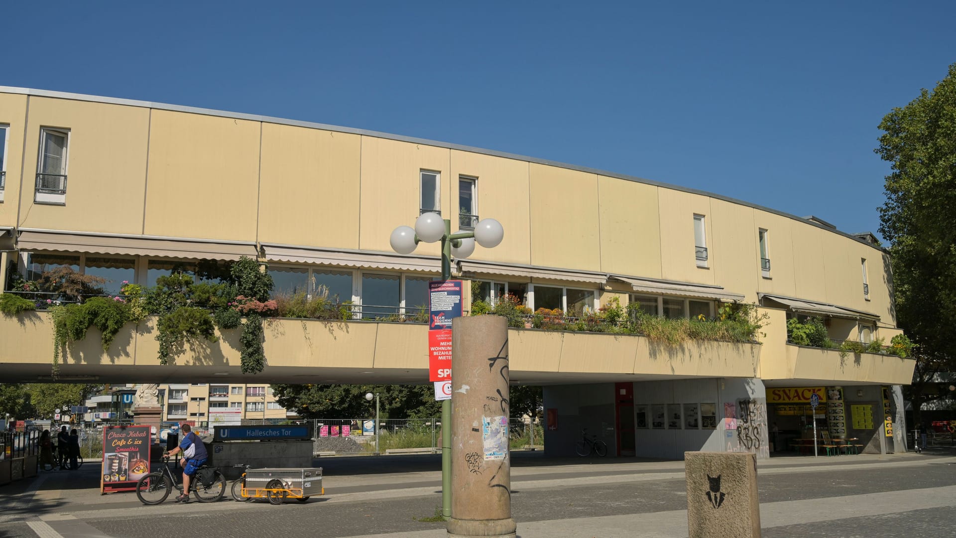 Der Mehringplatz in Kreuzberg (Archivbild): Hier kam es zu dem Streit zwischen zwei Familien.