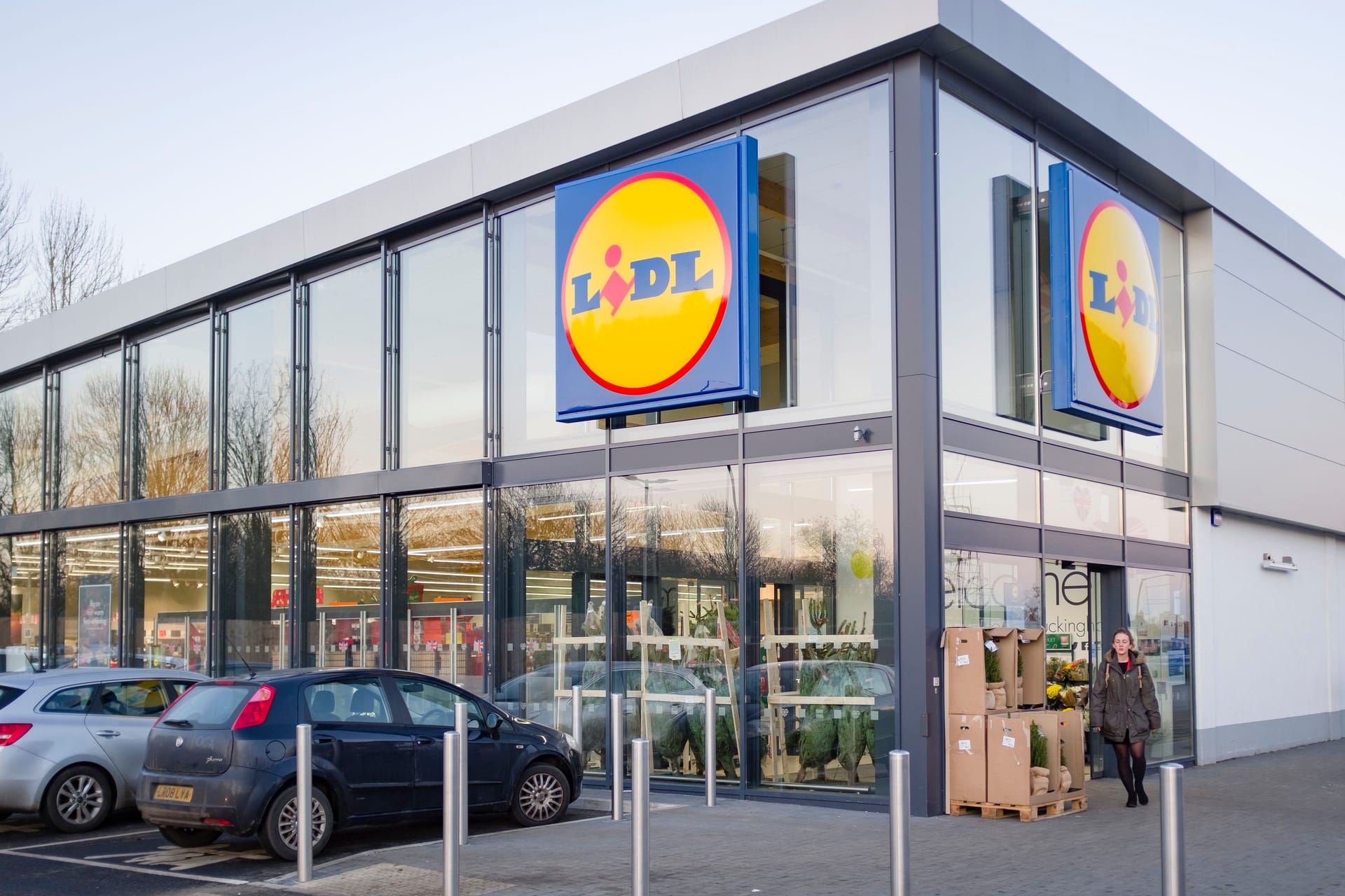 Lidl im britischen Buckingham (Symbolbild): Kunden sollten die Produkte zurück in die Geschäfte bringen, hieß es.