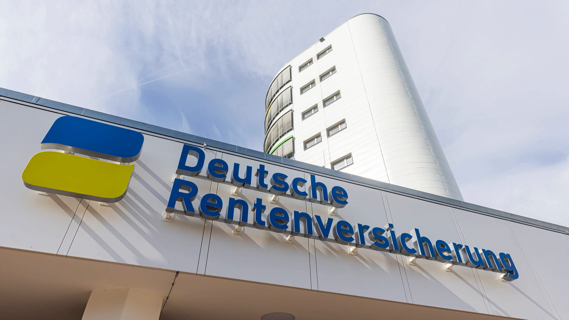 Haus der Deutsche Rentenversicherung (DRV) Stuttgart: Wie einbehaltenes Krankengeld sich auf die Einkommenssteuer auswirkt, hat das Finanzgericht Köln entschieden. Haus der Deutsche Rentenversicherung (DRV) Stuttgart: Wie einbehaltenes Krankengeld sich auf die Einkommenssteuer auswirkt, hat das Finanzgericht Köln entschieden.