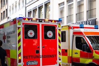 Notarzteinsatz in München (Symbolfoto): Ein Unfall in der Baaderstraße alarmierte die Einsatzkräfte.