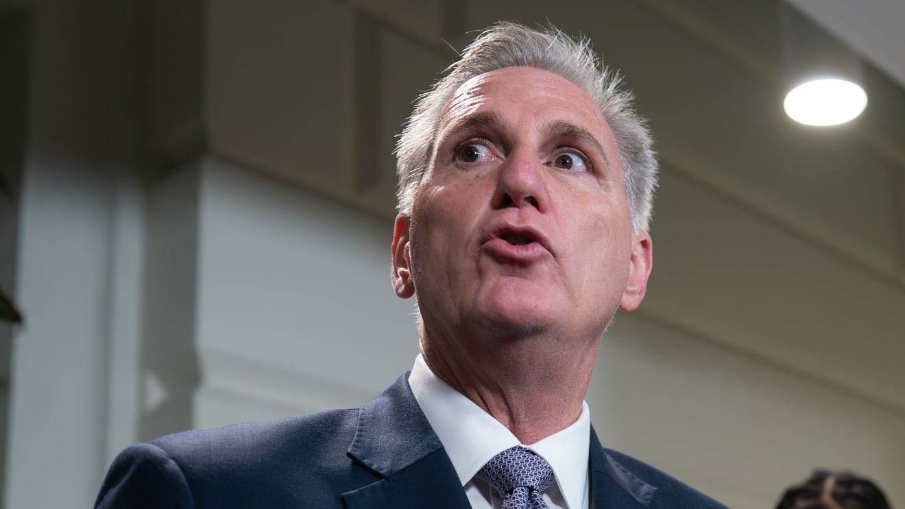 Kevin McCarthy: Der Republikaner hatte überraschend die Übergangsfinanzierung vorgelegt.