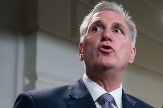 Kevin McCarthy: Der Republikaner hatte überraschend die Übergangsfinanzierung vorgelegt.