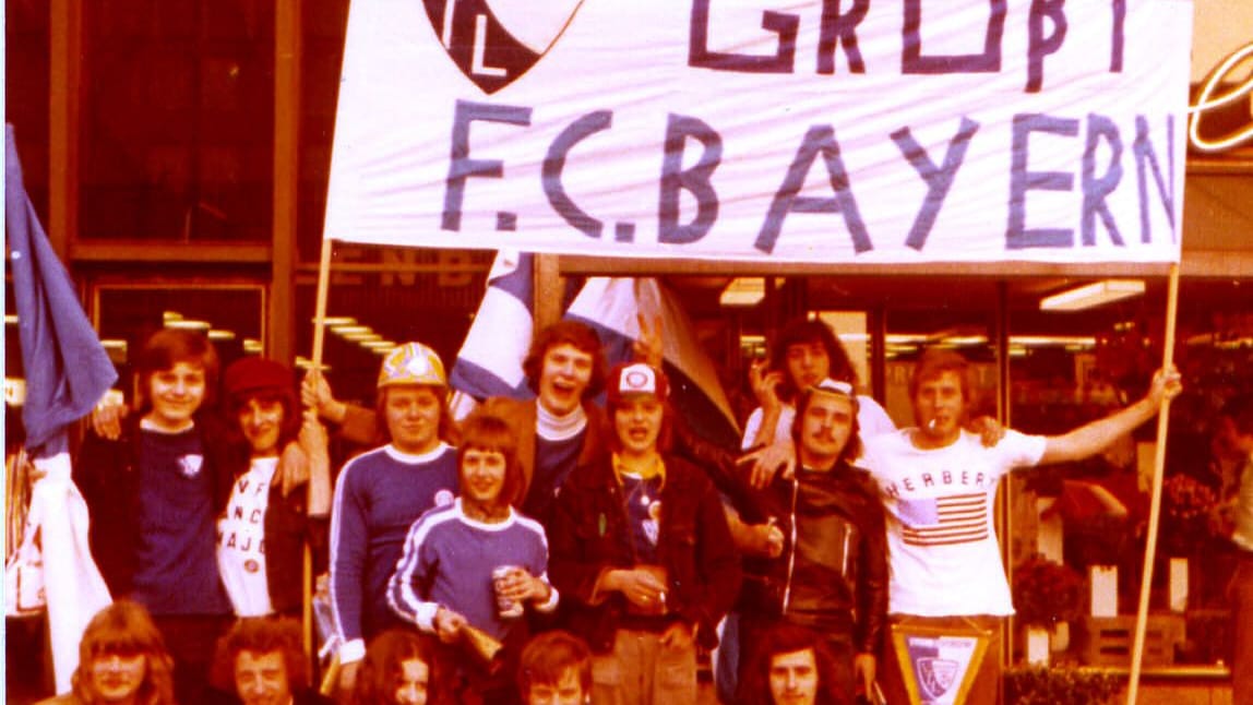 Fan-Freundschaft in den Anfangsjahren: 1973 besuchten die "Bochumer Jungen" ihre neuen Bekannten in München im Rahmen der Auswärtsfahrt zum Bundesligaspiel bei den Bayern.