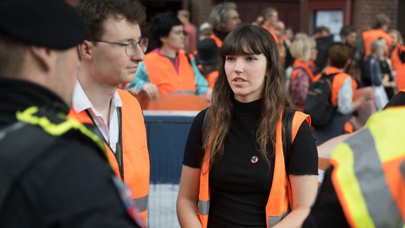 Carla Hinrichs, Aktivistin der Klimaschutzgruppe Letzte Generation