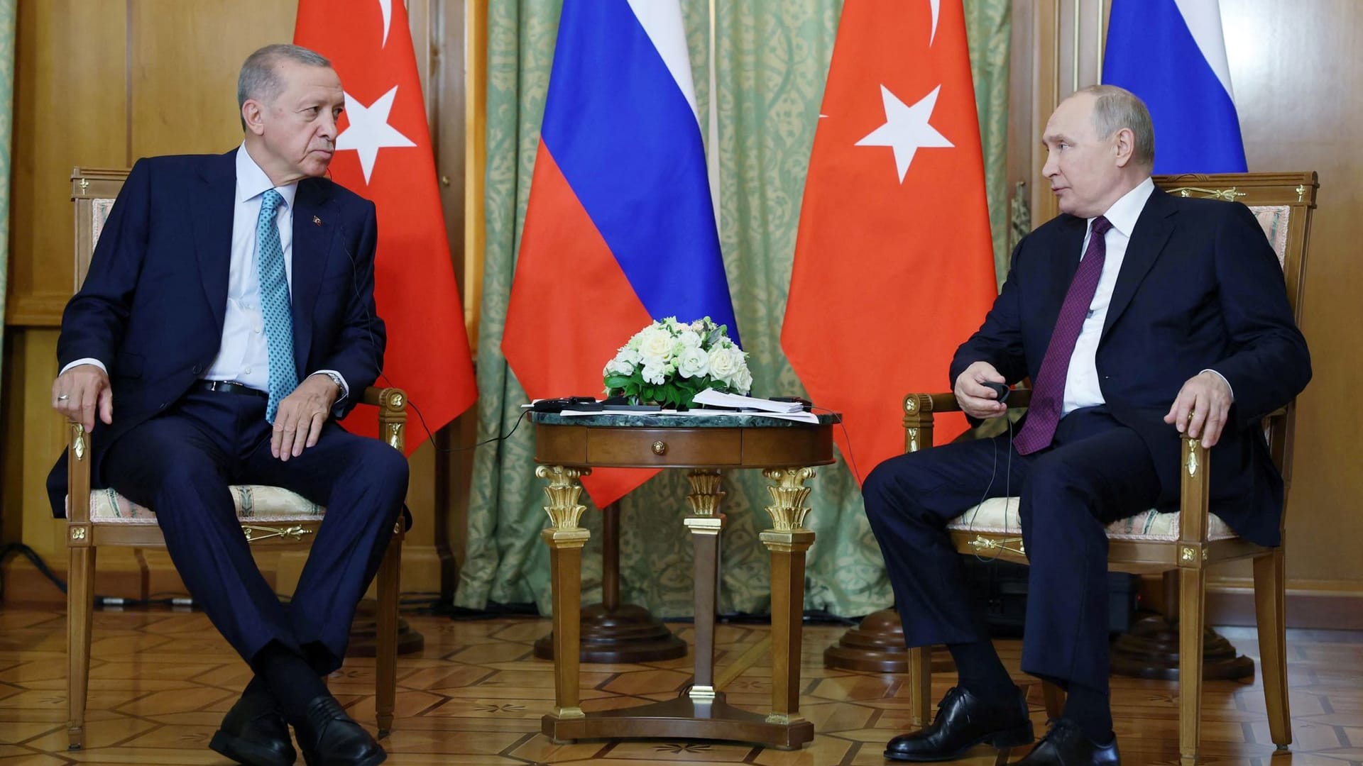 Erdoğan und Putin in Sotschi: Sie haben über das Getreideabkommen diskutiert.