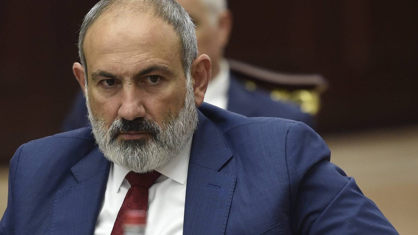 Nach gezielten Nadelstichen nun der offene Affront: Armeniens Premierminister Nikol Paschinjan zählt nun auf Rückendeckung durch die US-Amerikaner.