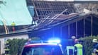 Unwetter in Nusbaum: Im Eifelkreis Bitburg-Prüm wurden Dächer abgedeckt.