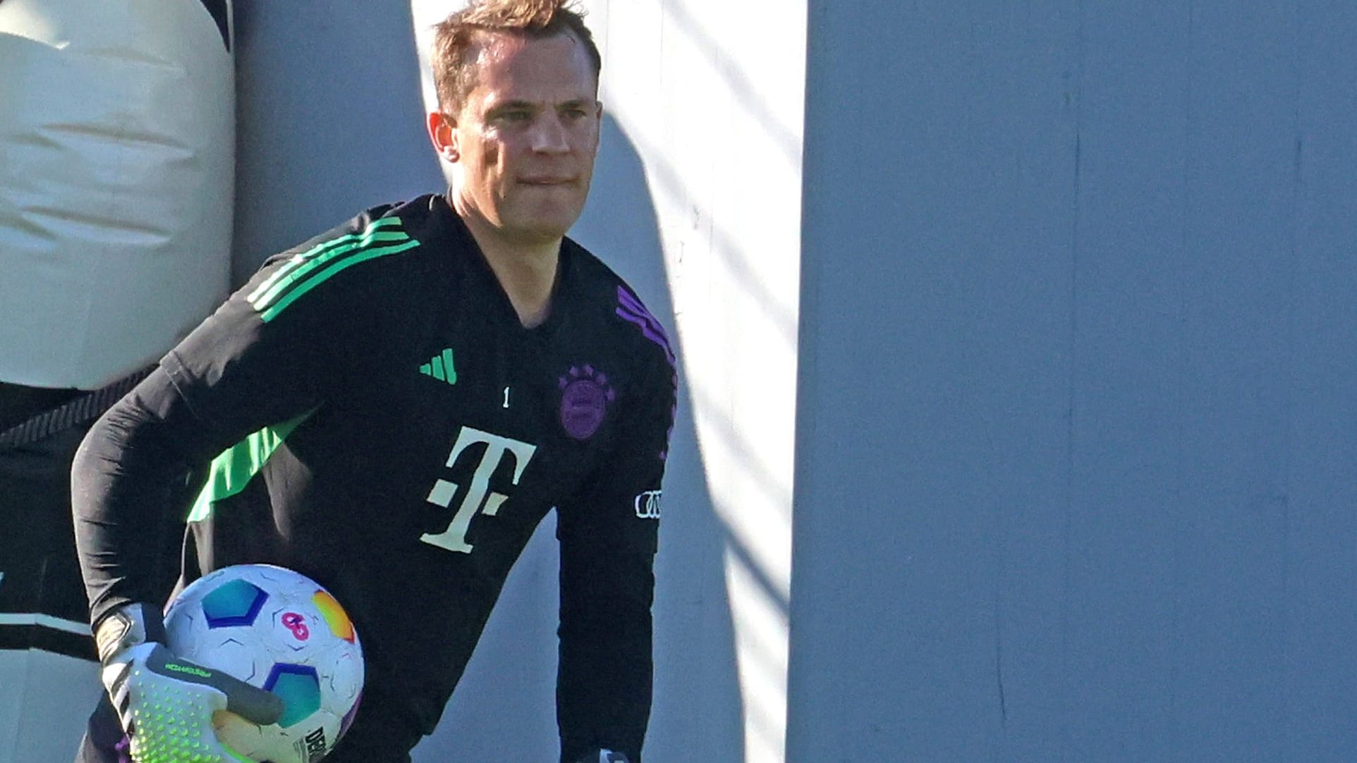 FC Bayern | Sportdirektor Freund kündigt Rückkehr von Manuel Neuer an