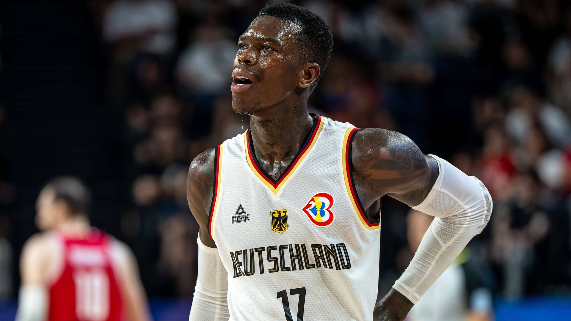 Dennis Schröder: Der Kapitän der Deutschen ist angeschlagen.