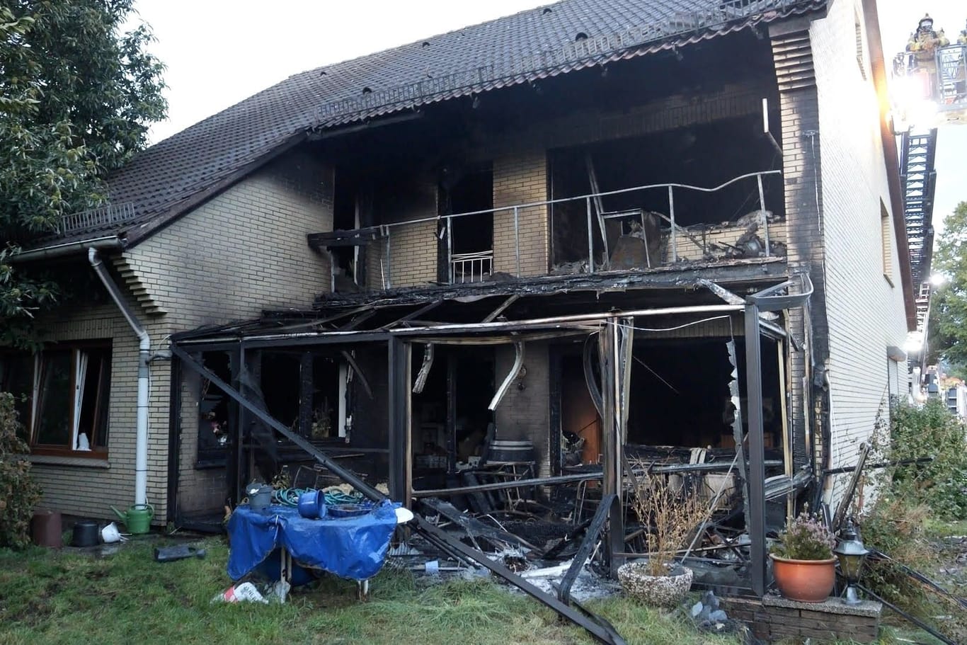 Das ausgebrannte Haus: Am Mittwoch war hier ein Feuer ausgebrochen.