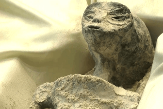 Mutmaßliche Alienleichen in Mexiko ausgestellt