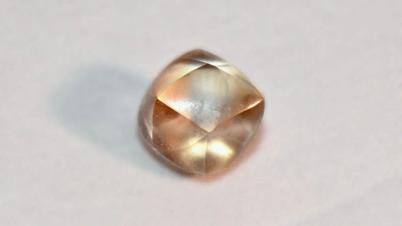 Der gefundene Diamant: Der genaue Preis ist aufgrund seiner einzigartigen Herkunft aus Arkansas schwer zu ermitteln. (Quelle: Courtesy of Arkansas State Parks)